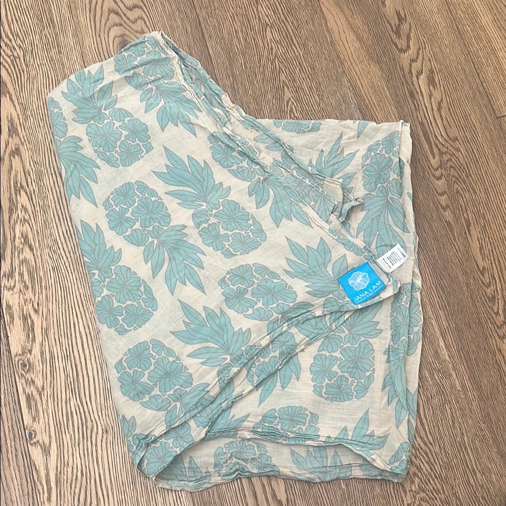 *LAST CHANCE** Jana Lam Pineapple Seaflower Pareo